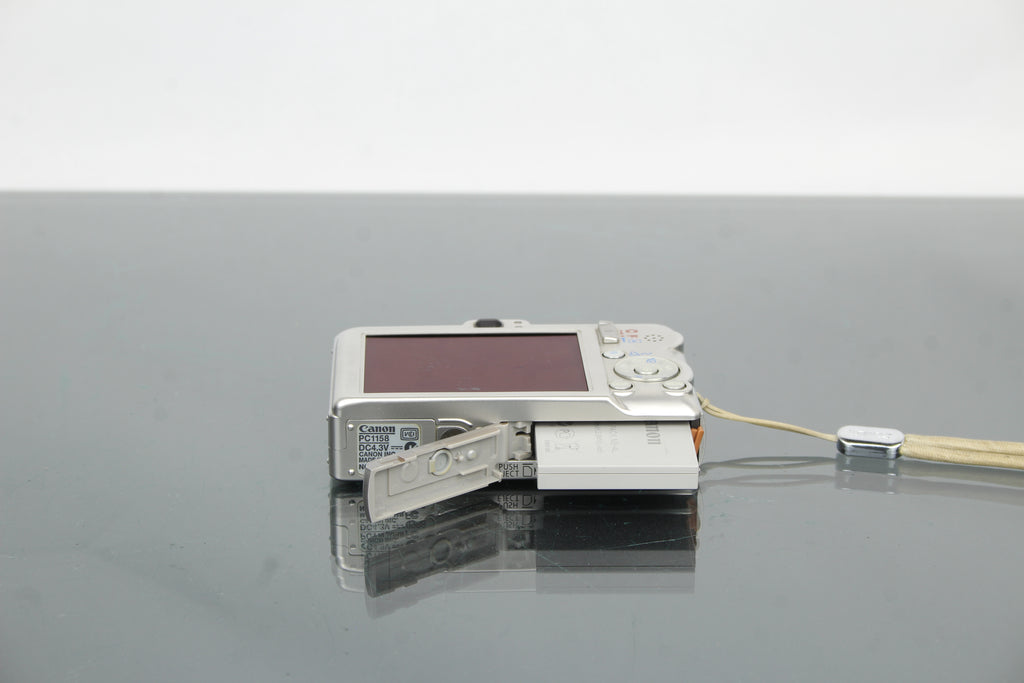 Canon Digital IXUS 55