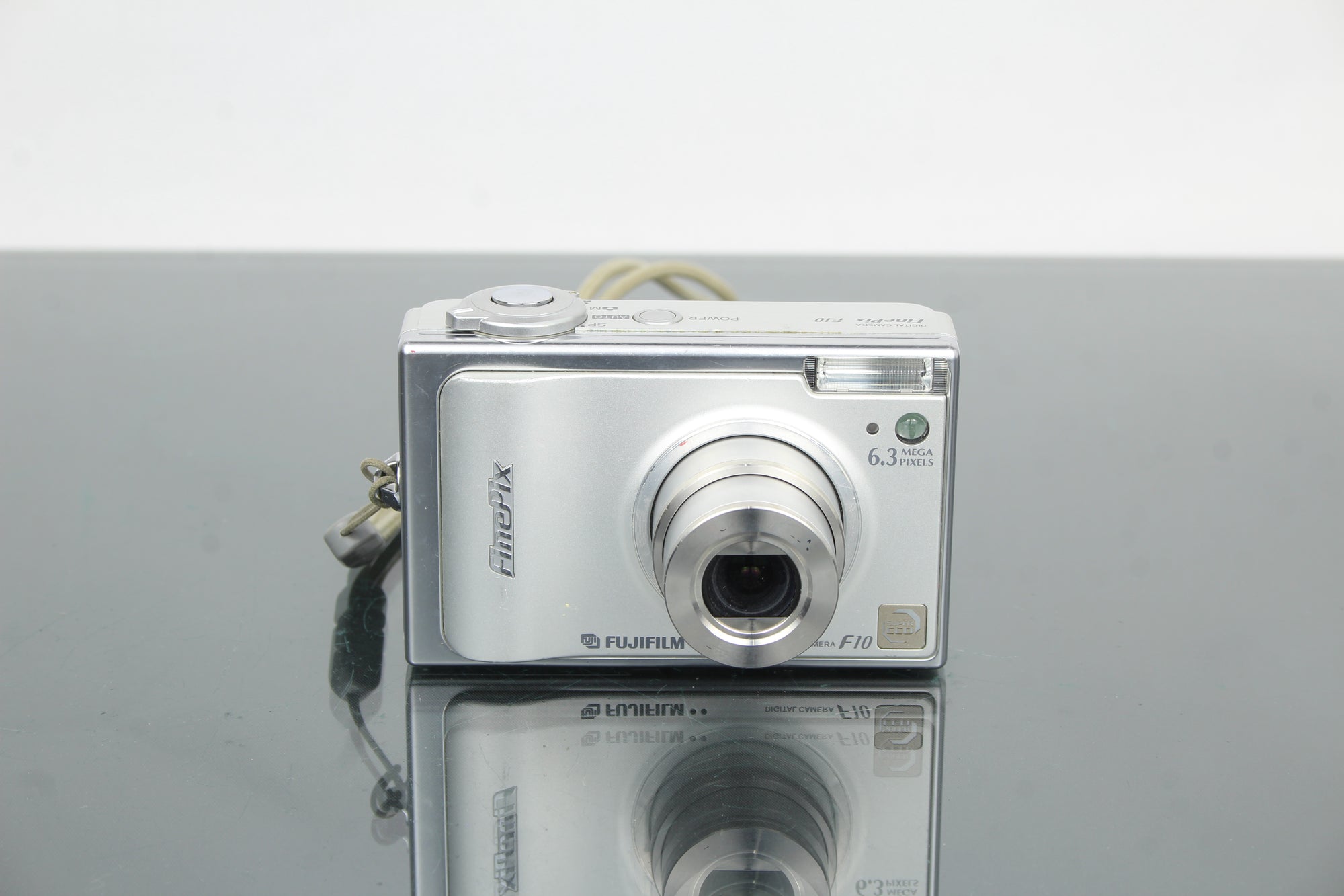 Fujifilm Finepix F10