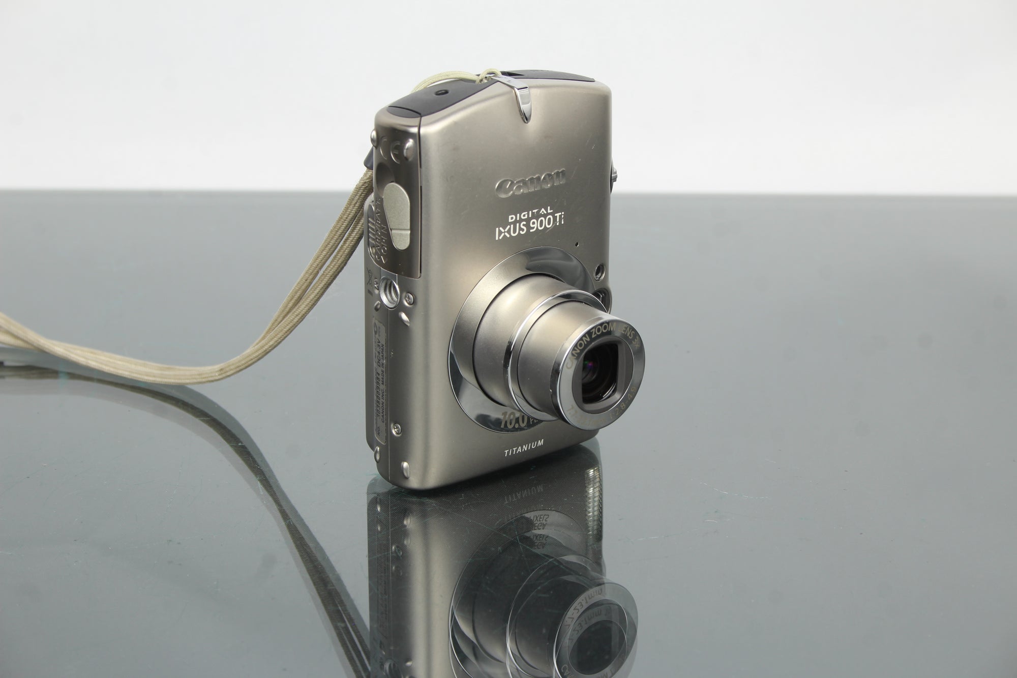 Canon Digital IXUS 900TI