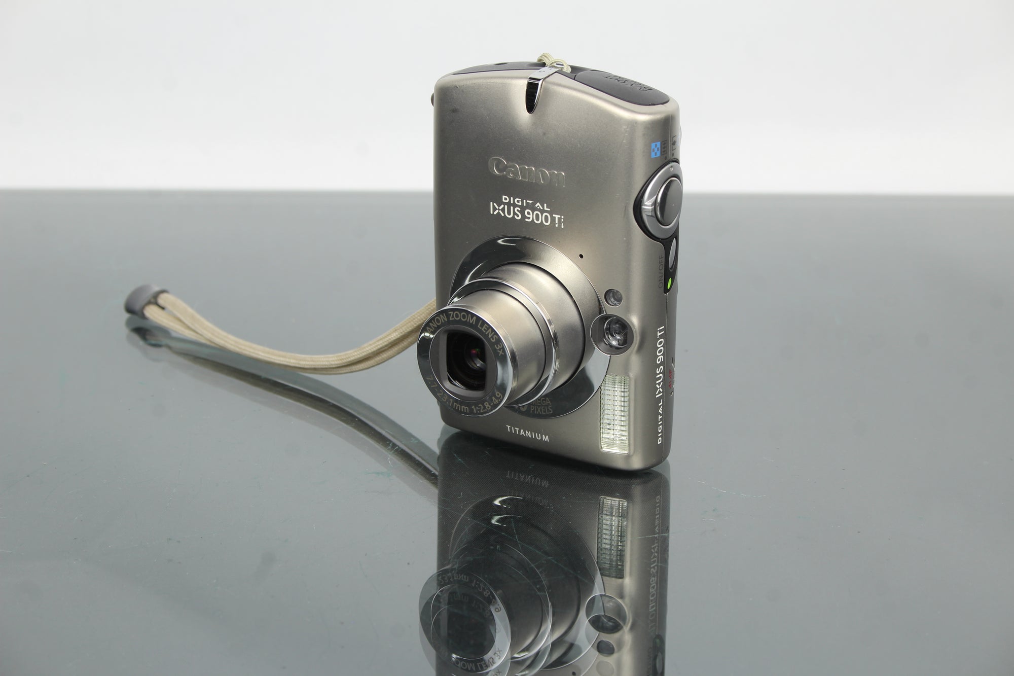 Canon Digital IXUS 900TI