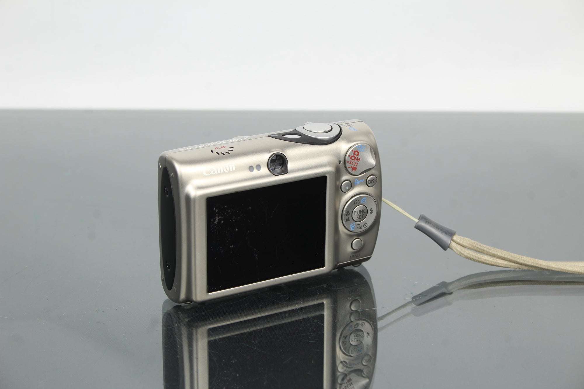 Canon Digital IXUS 900TI