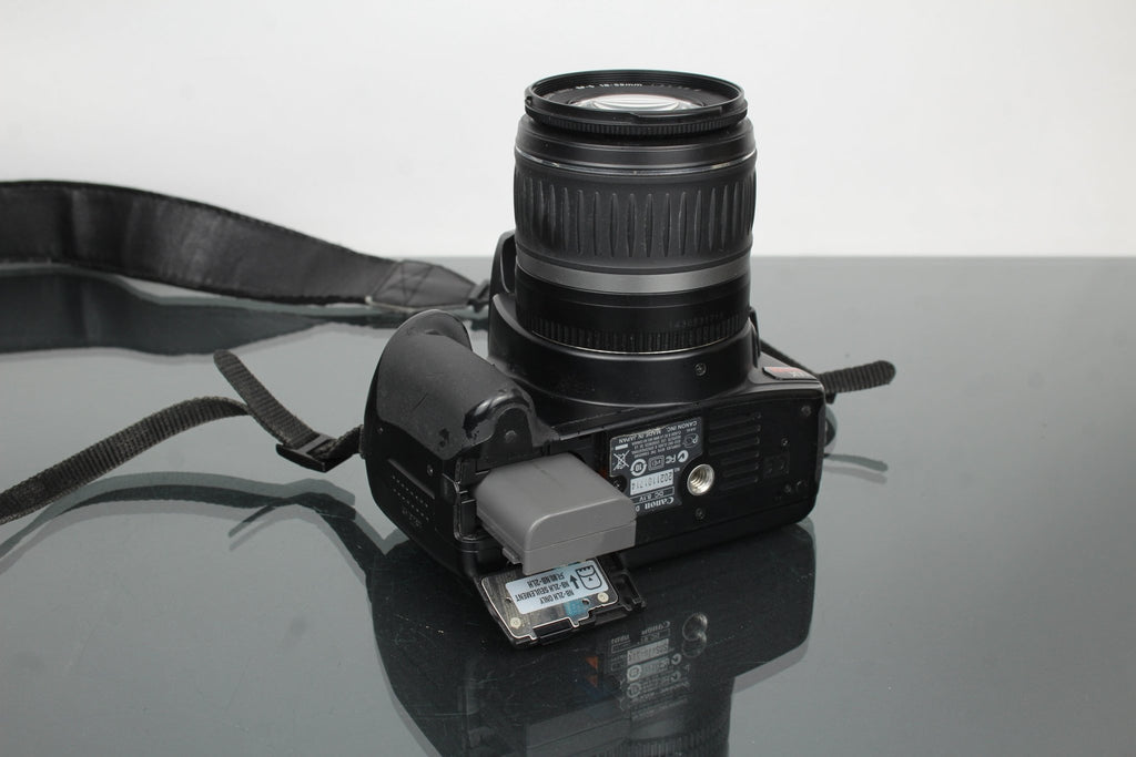 Canon EOS Rebel XTI + 18 - 55mm 1:3.5 - 5.6 Canon EF - S lens - Dutch|Thrift