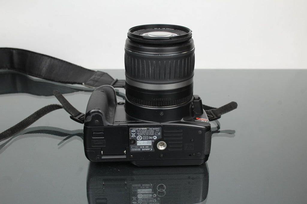 Canon EOS Rebel XTI + 18 - 55mm 1:3.5 - 5.6 Canon EF - S lens - Dutch|Thrift