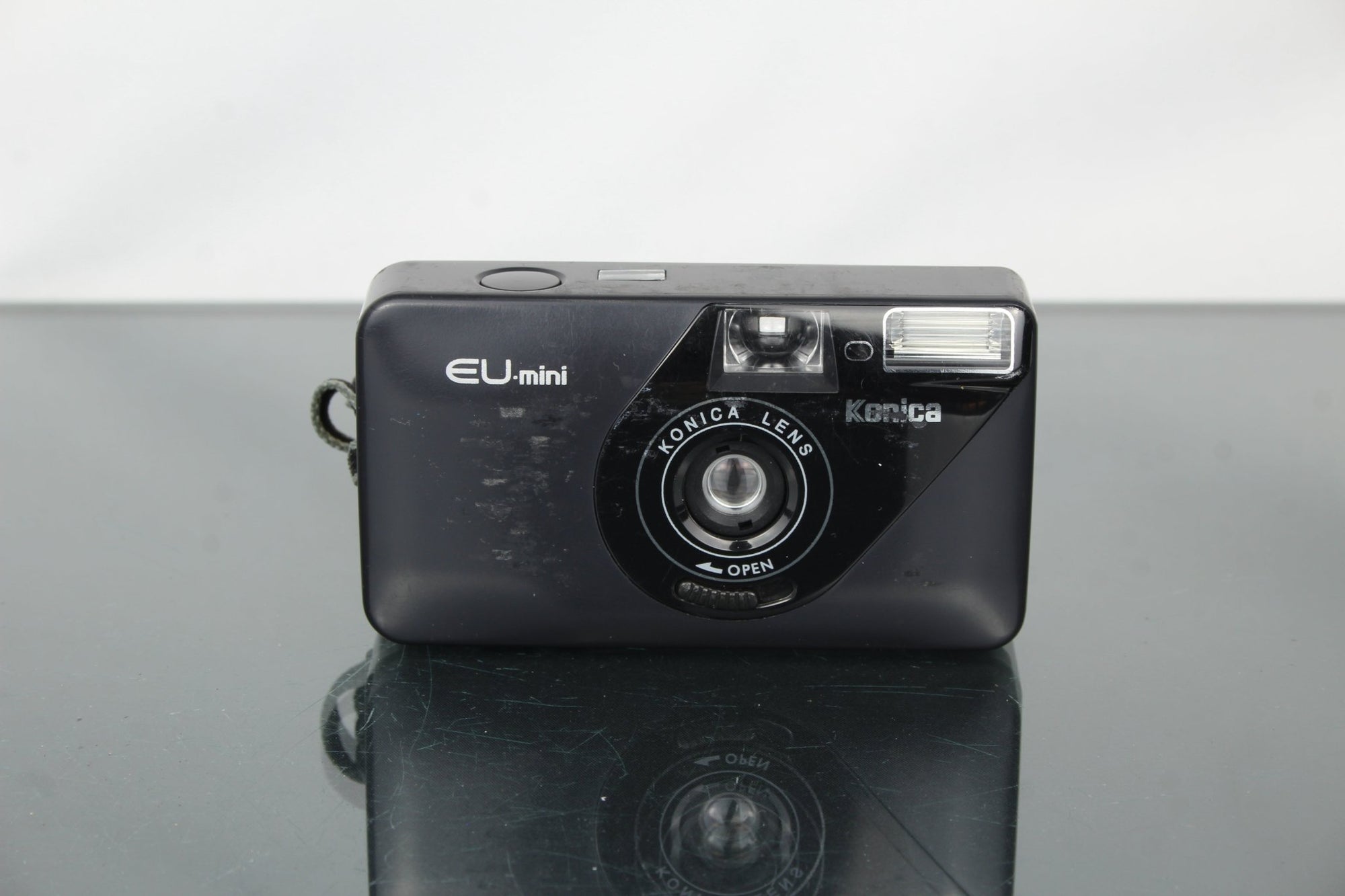 Konica EU - mini - Dutch|Thrift