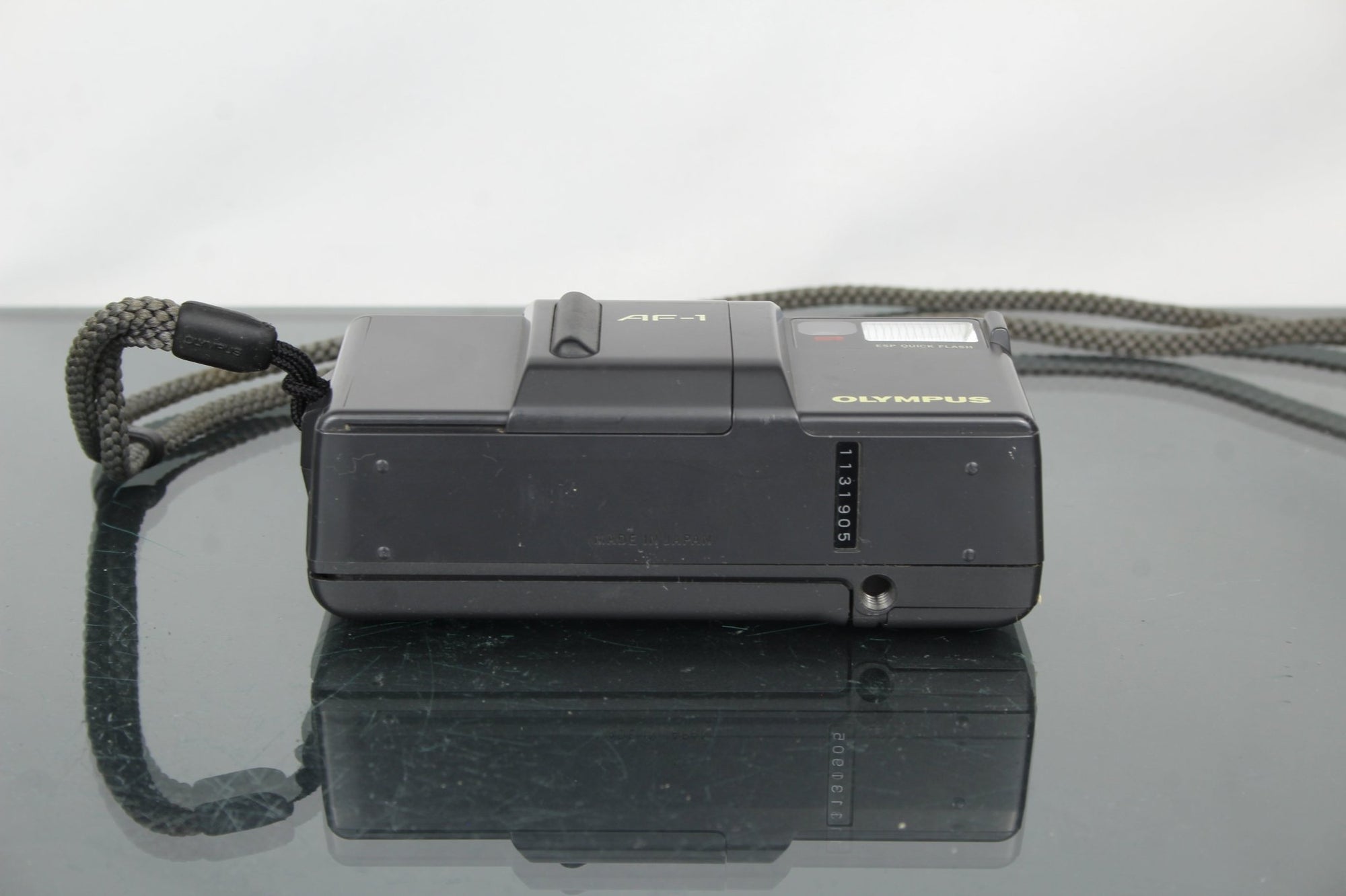 Olympus AF - 1 - Dutch|Thrift