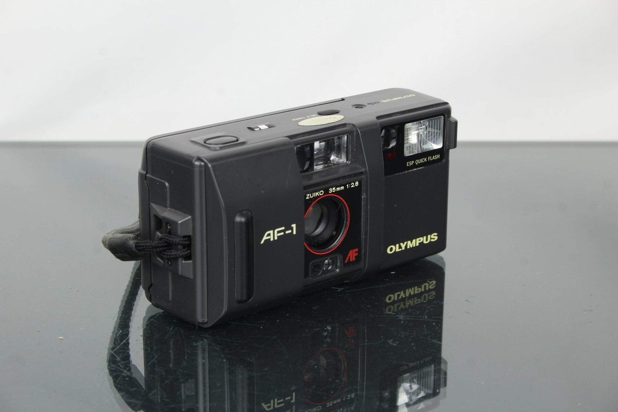Olympus AF - 1 - Dutch|Thrift