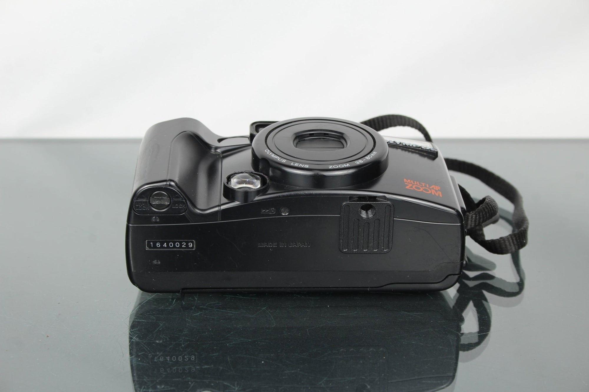 Olympus AZ - 200 superzoom - Dutch|Thrift