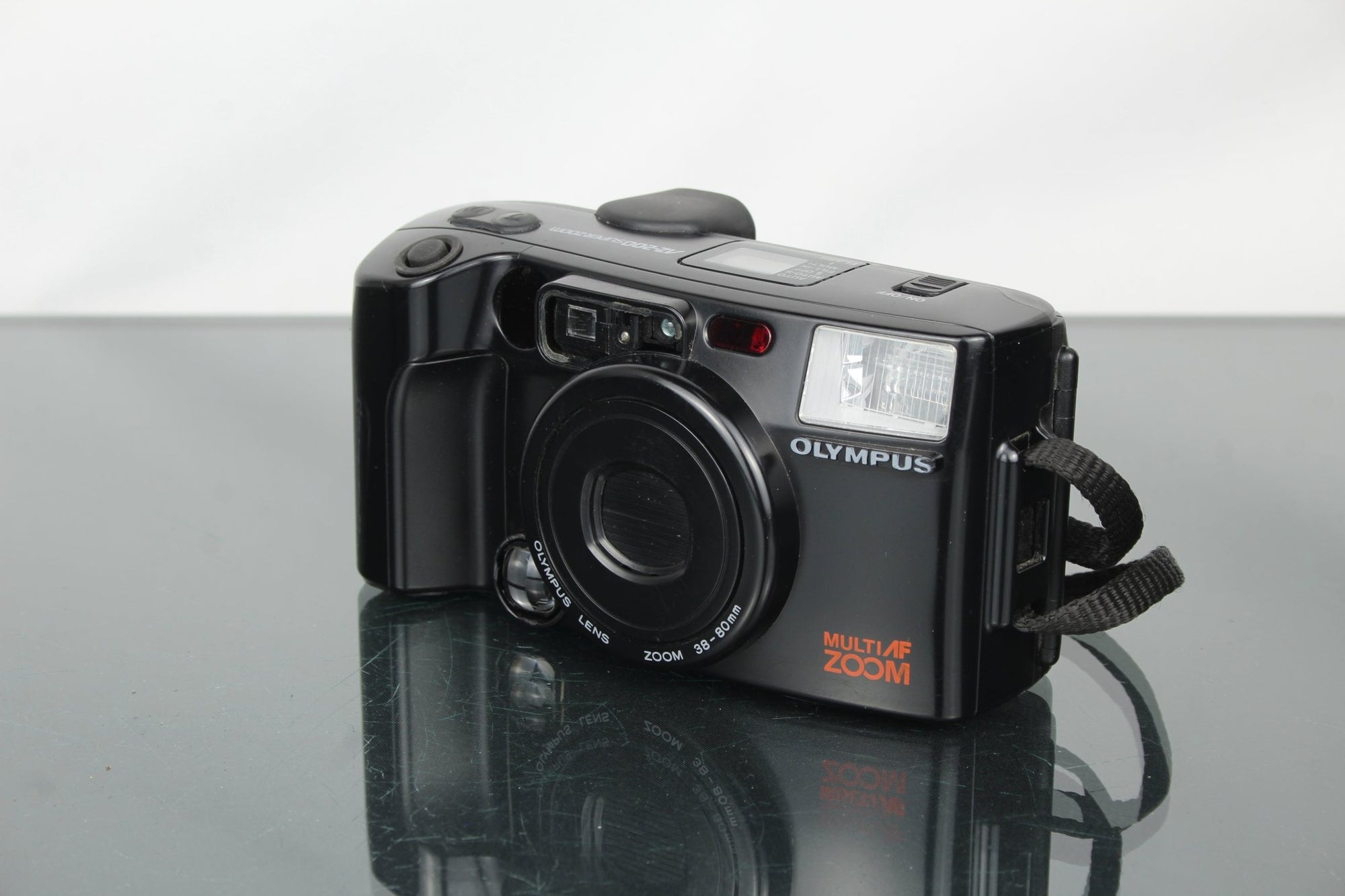 Olympus AZ - 200 superzoom - Dutch|Thrift