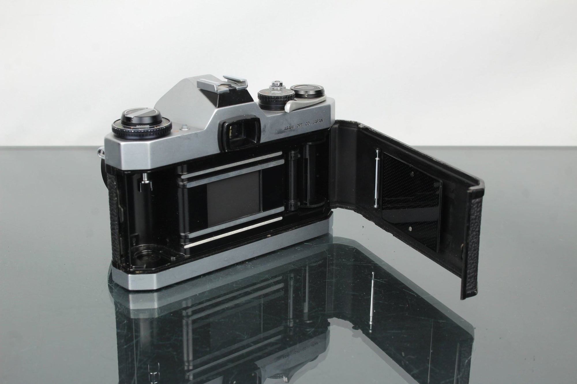 Pentax ES 2 + Super - Takumar 1:1.8/55 m42 - Dutch|Thrift