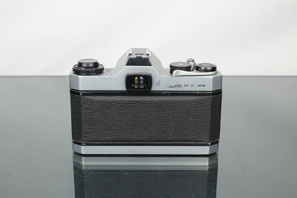 Pentax ES 2 + Super - Takumar 1:1.8/55 m42 - Dutch|Thrift