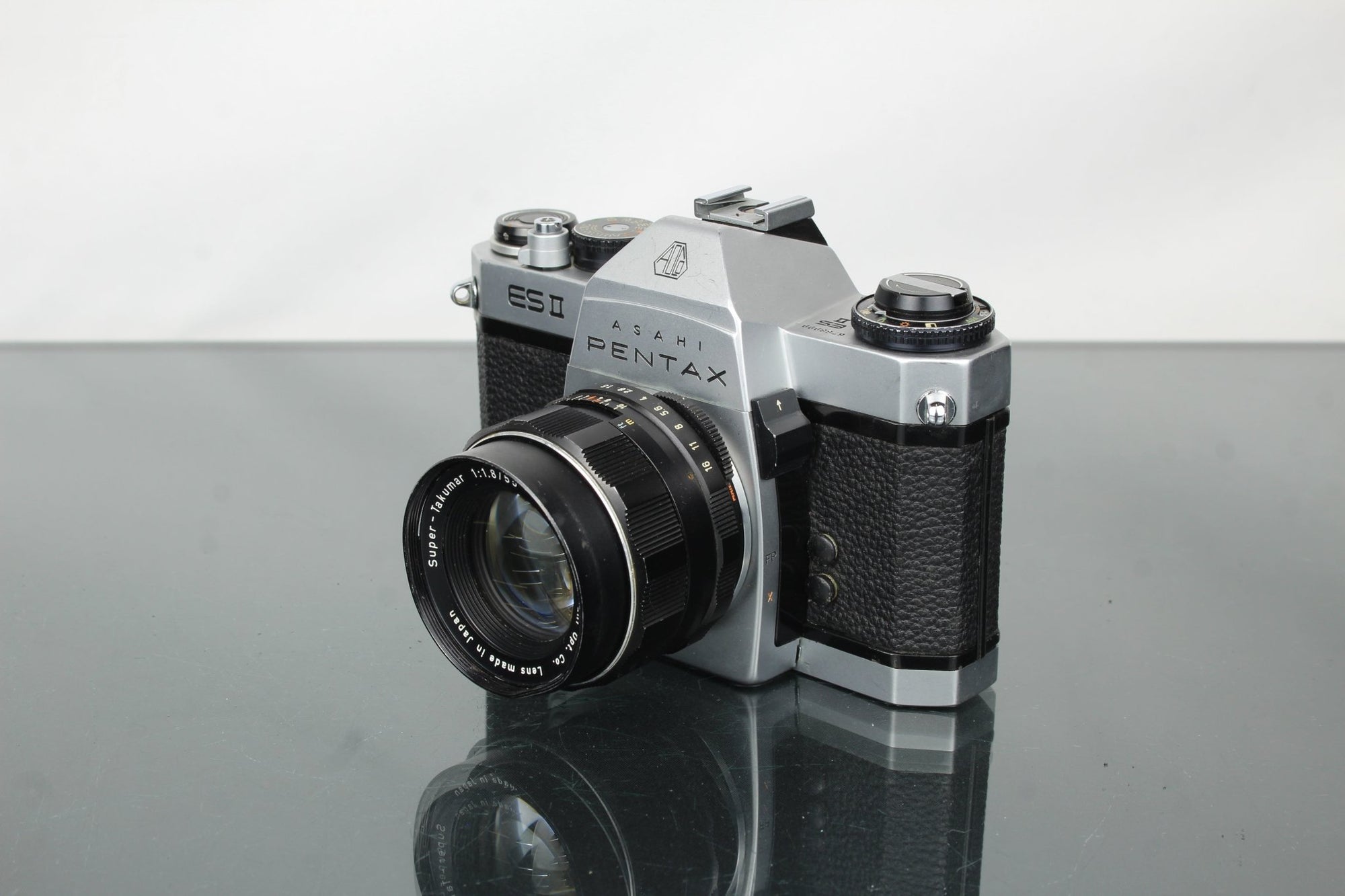 Pentax ES 2 + Super - Takumar 1:1.8/55 m42 - Dutch|Thrift