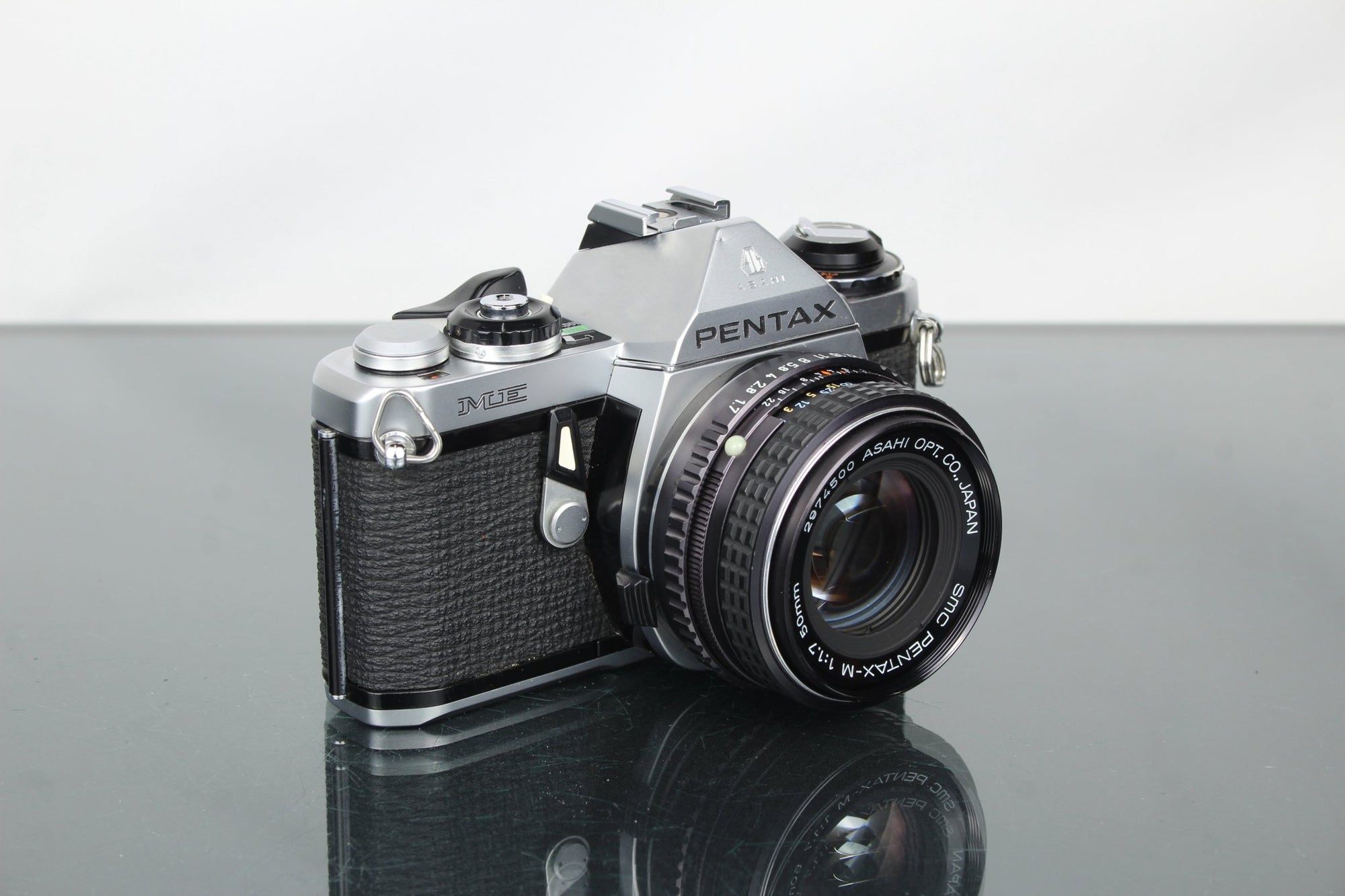 Pentax ME + Pentax 1:1.7 50mm lens - Dutch|Thrift