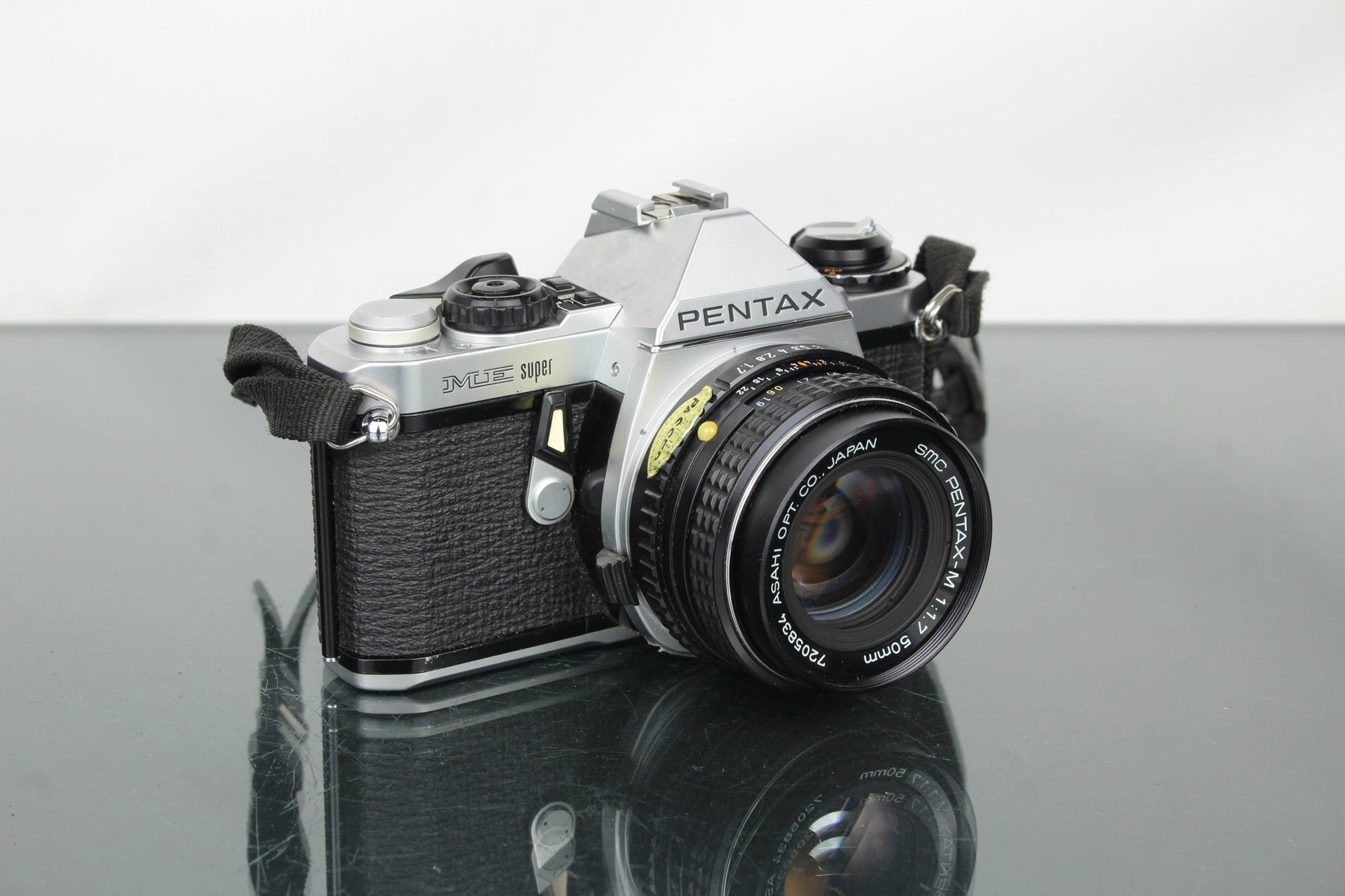 Pentax ME Super + 50mm 1.7 Pentax lens - Dutch|Thrift