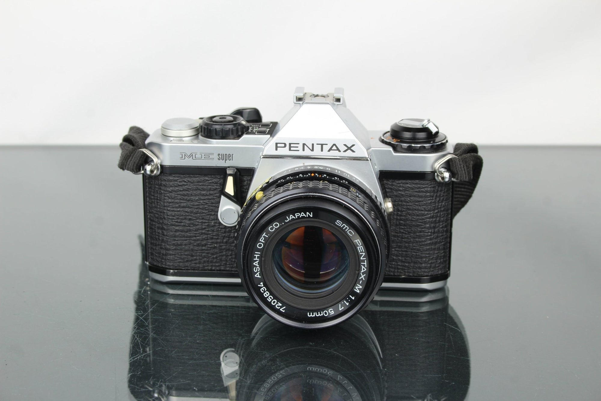 Pentax ME Super + 50mm 1.7 Pentax lens - Dutch|Thrift