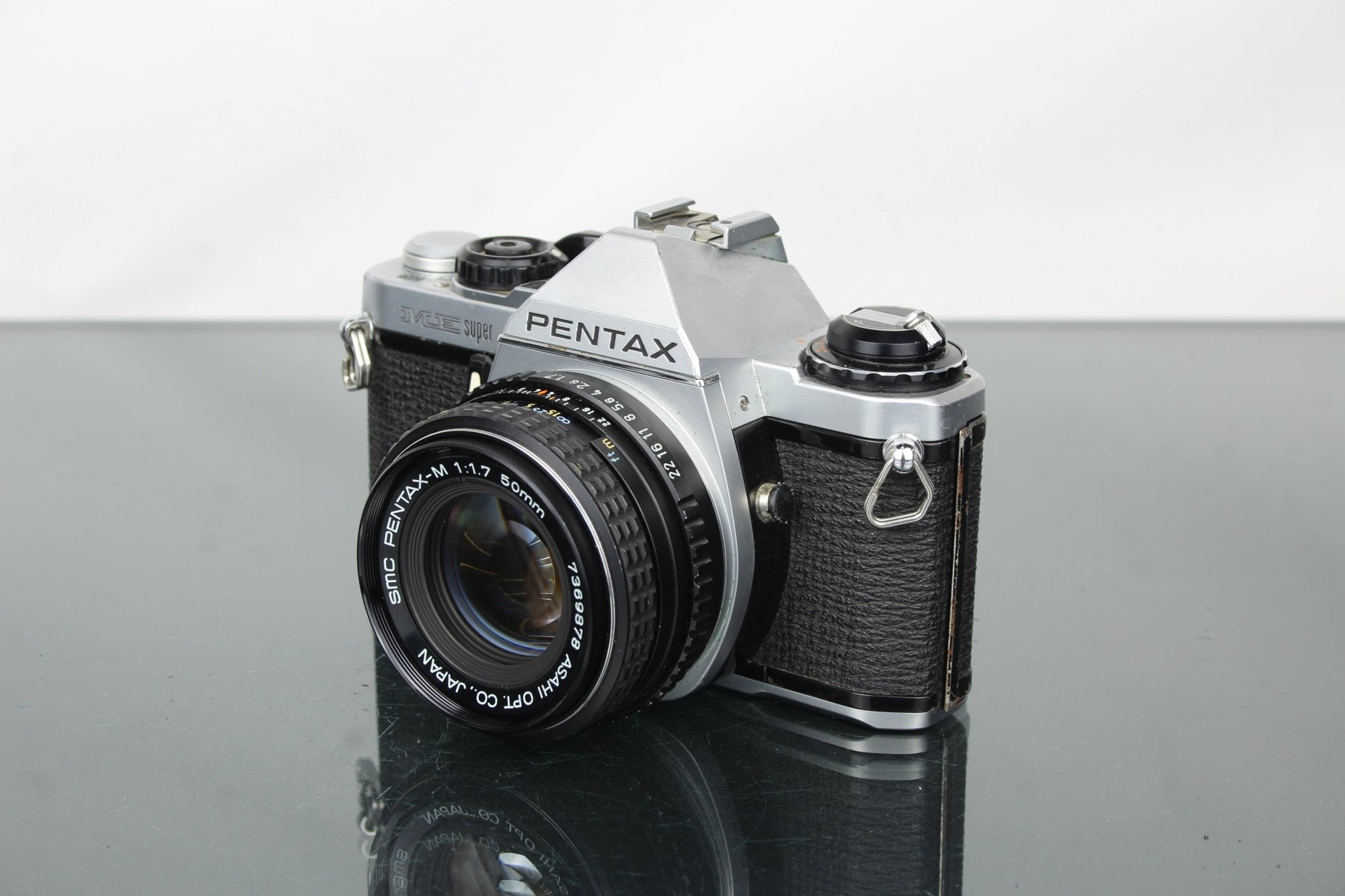 Pentax ME Super + Pentax - M 1:1.7 50mm - Dutch|Thrift
