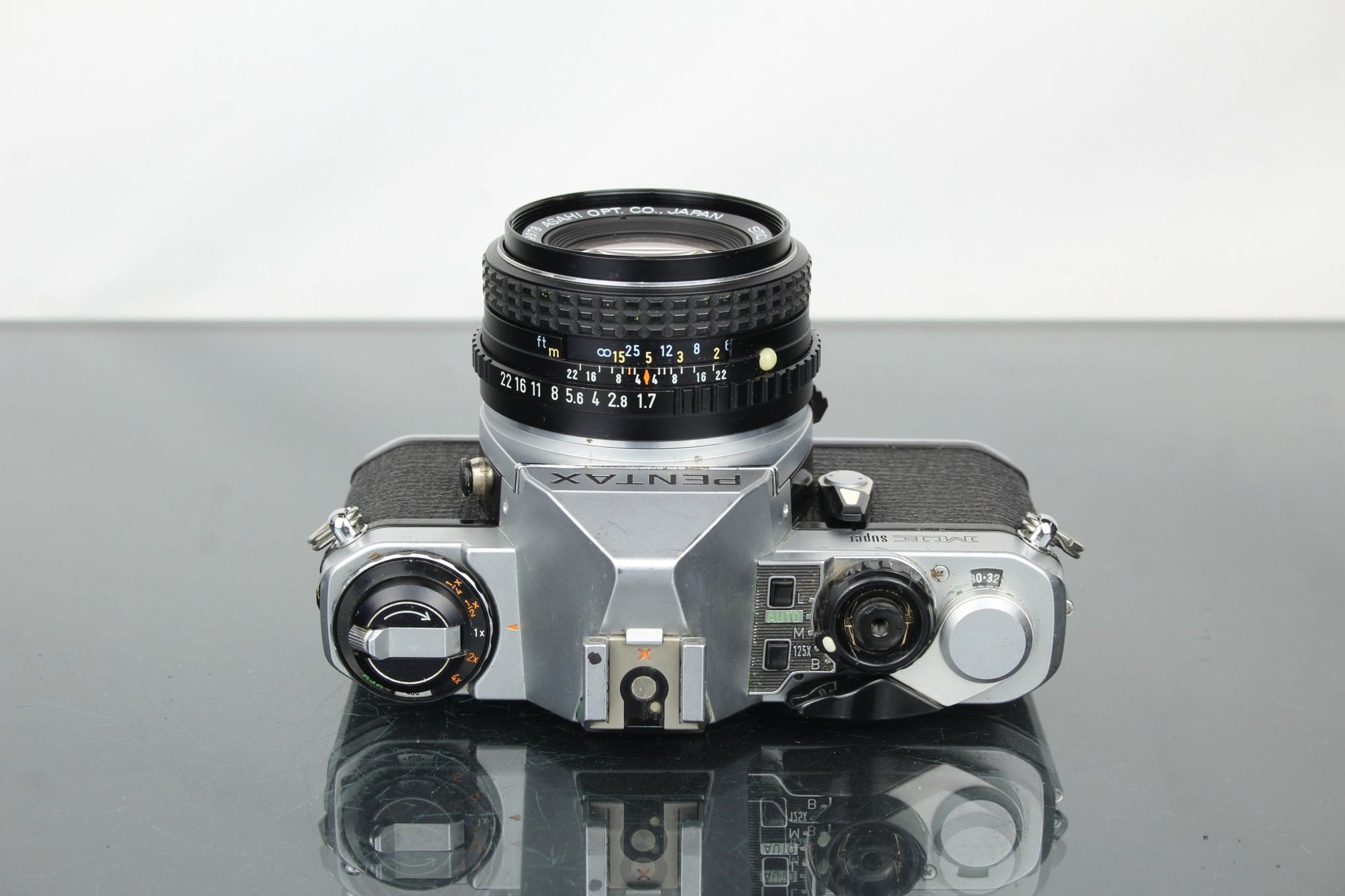 Pentax ME Super + Pentax - M 1:1.7 50mm - Dutch|Thrift