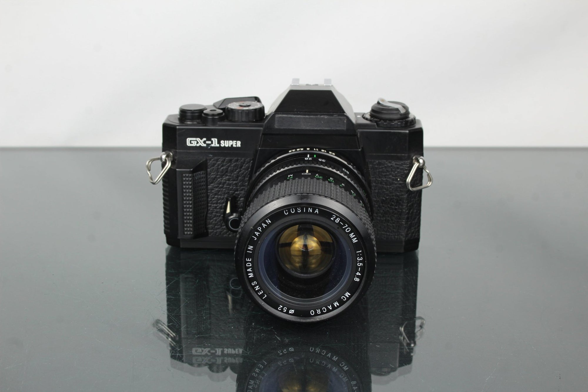 Petri GX - 1 Super + Cosina 28 - 70mm 1:3.5 - 4.8 lens - Dutch|Thrift