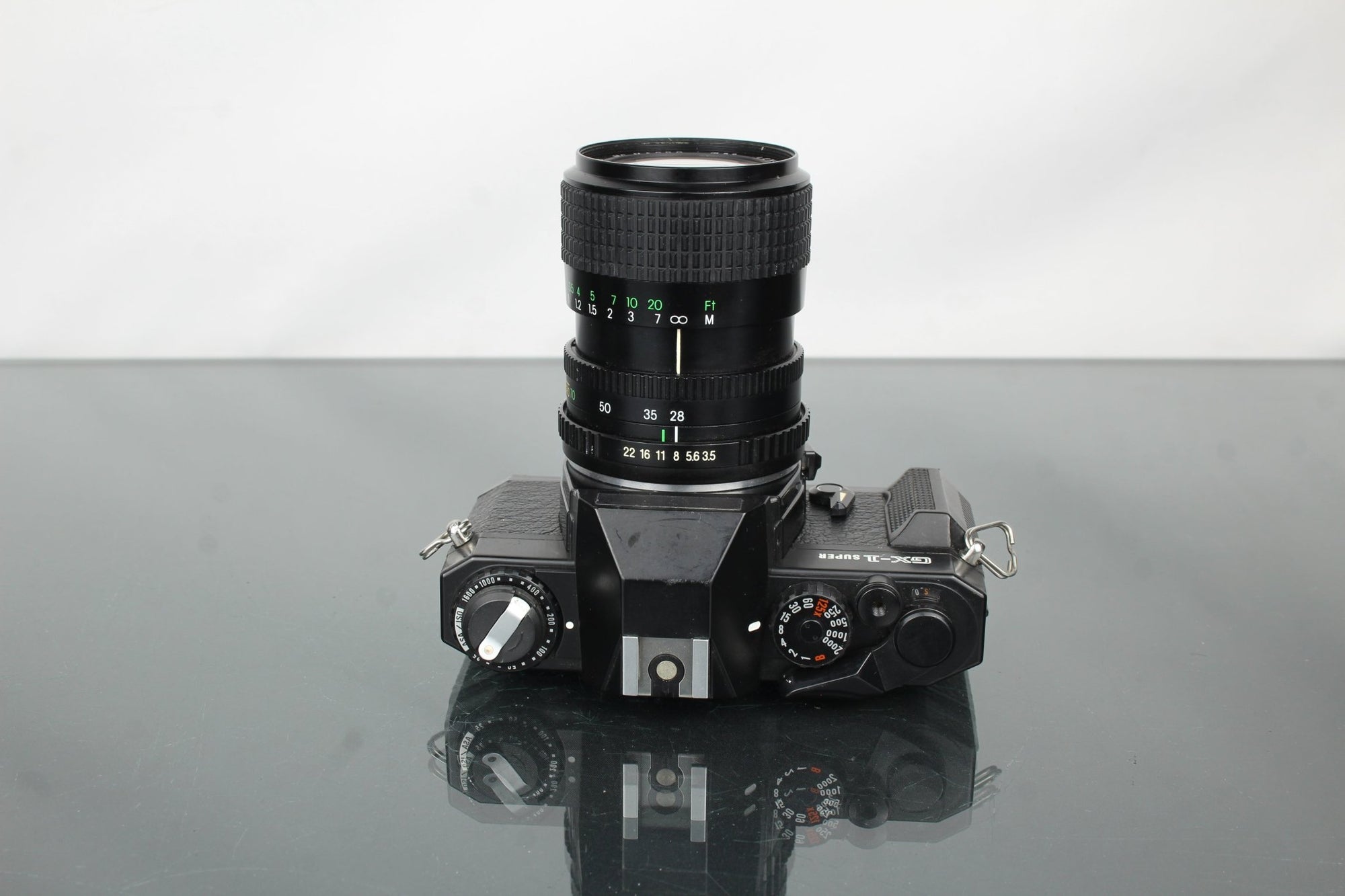 Petri GX - 1 Super + Cosina 28 - 70mm 1:3.5 - 4.8 lens - Dutch|Thrift