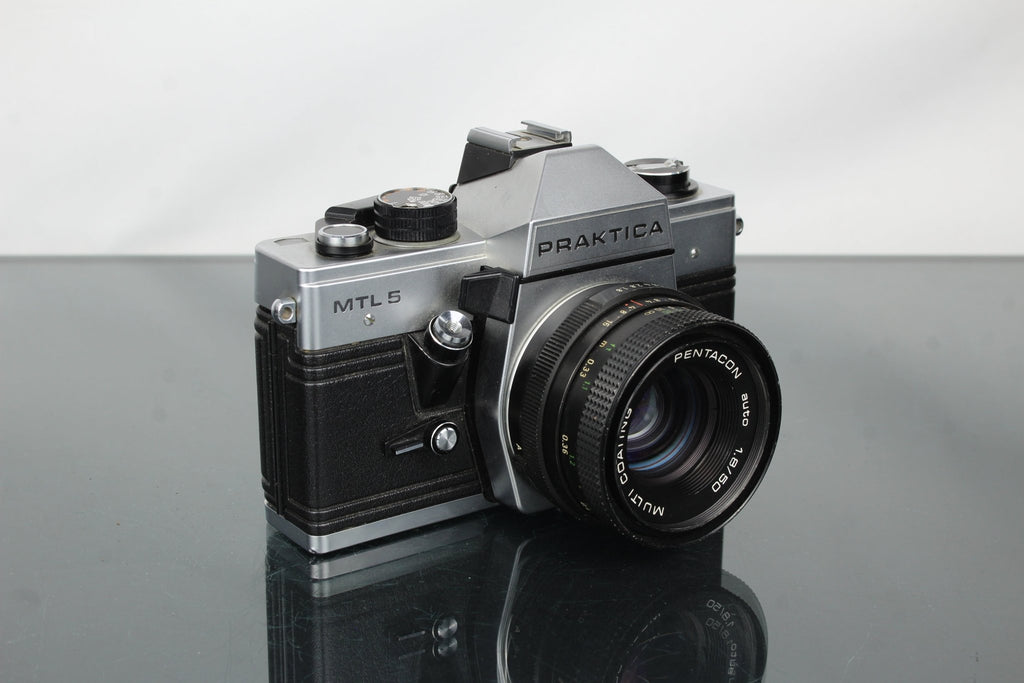 Praktica MTL 5 + Pentacon 1.8/50 lens - Dutch|Thrift