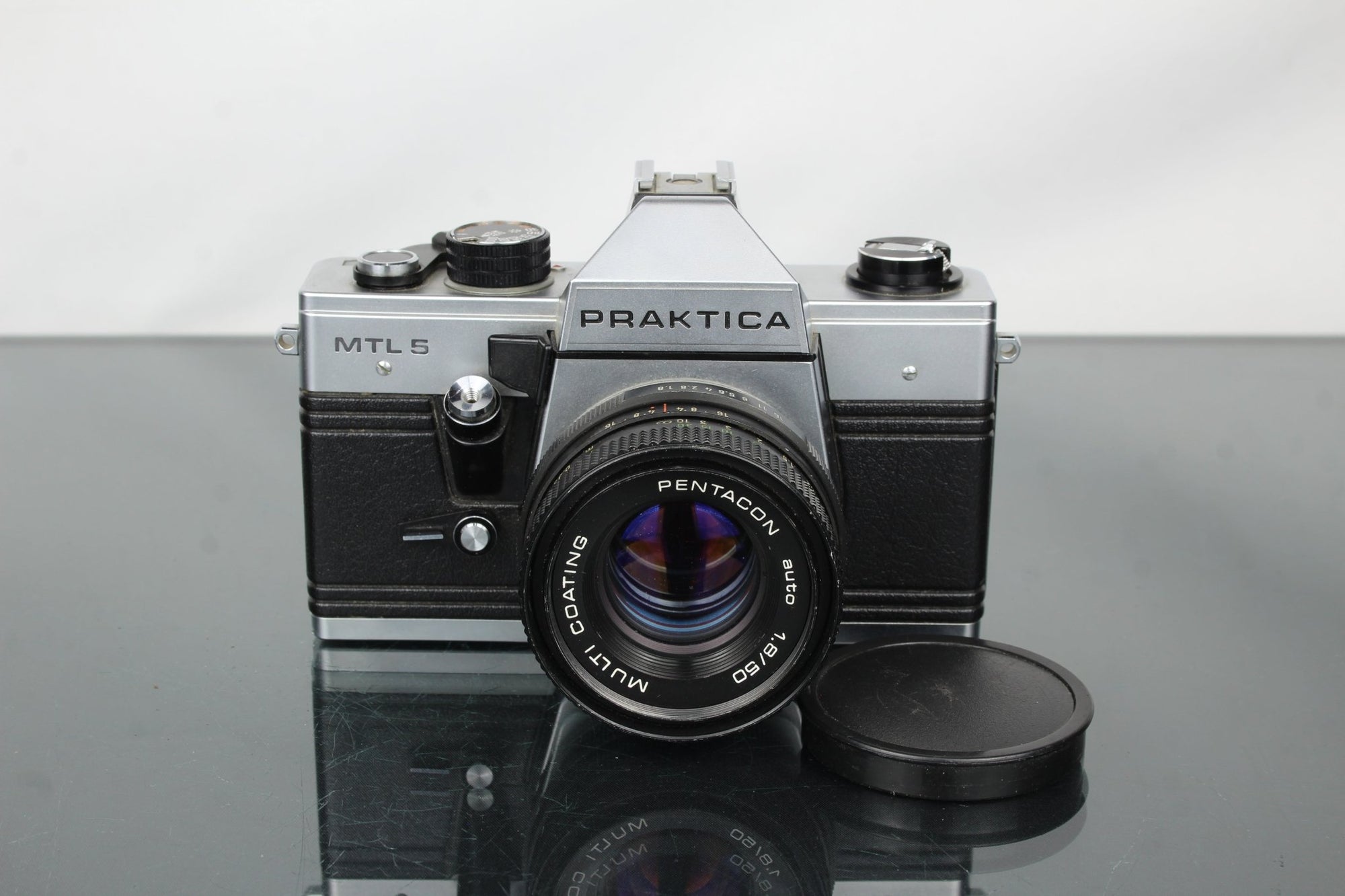 Praktica MTL 5 + Pentacon 1.8/50 lens - Dutch|Thrift