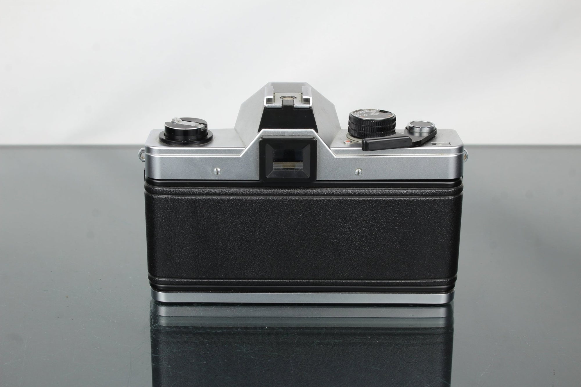 Praktica MTL 5 + Pentacon 1.8/50 lens - Dutch|Thrift