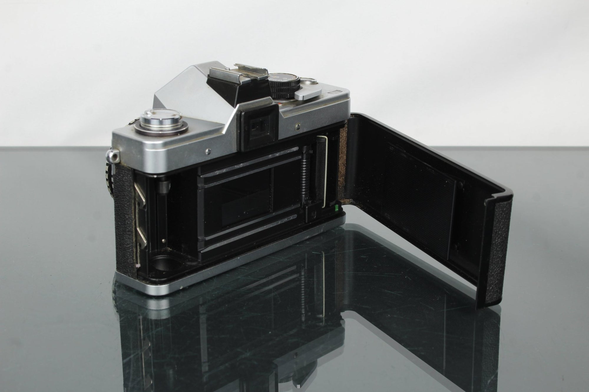 Praktica Super TL 2 + Domiplan 2.8/50 - Dutch|Thrift